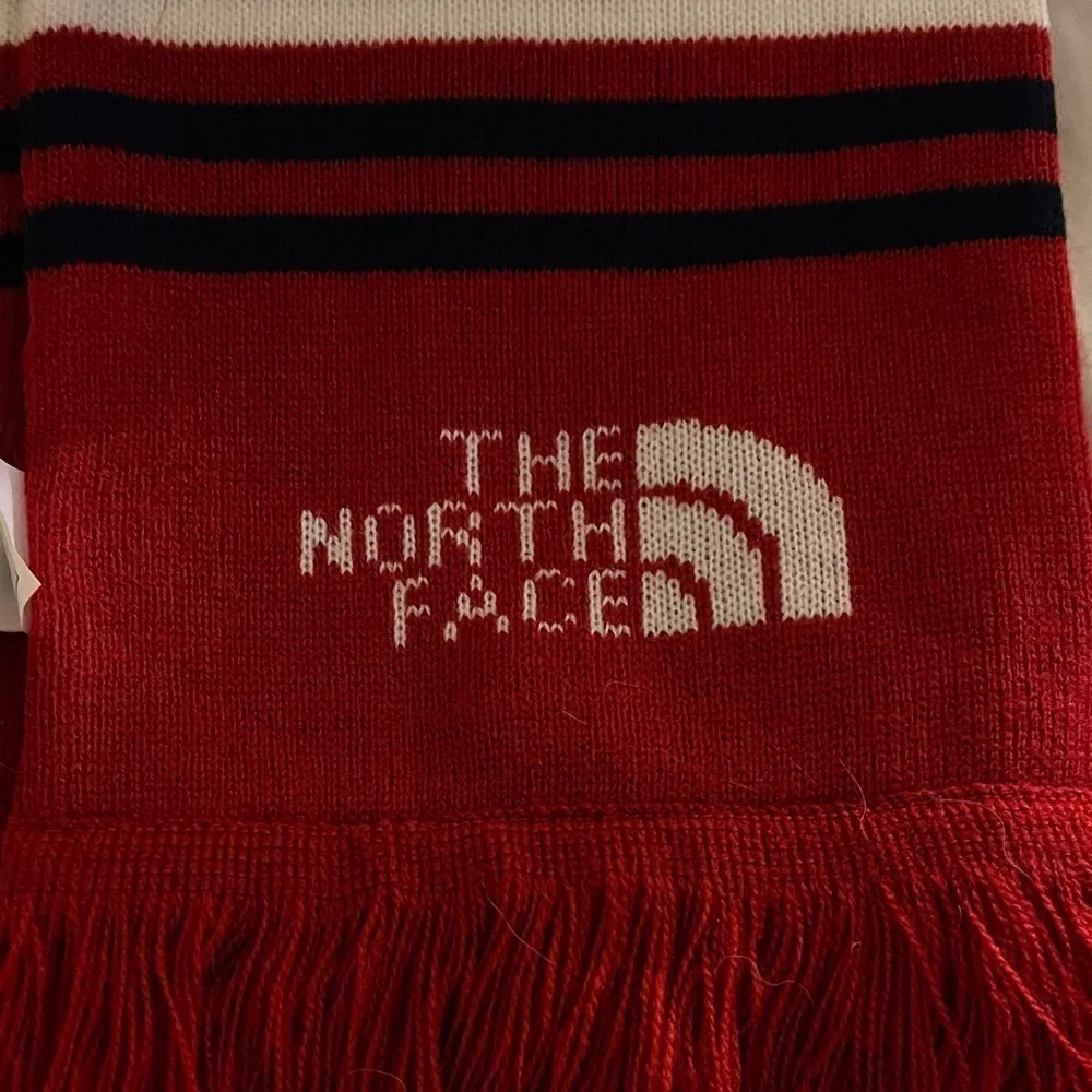 The North Face Red, White, Blue Knit Scarf with Fringe on ends NWT 2018 Olympic